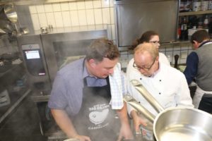 Lions-Club-Cuxhaven-Lions-kocht15